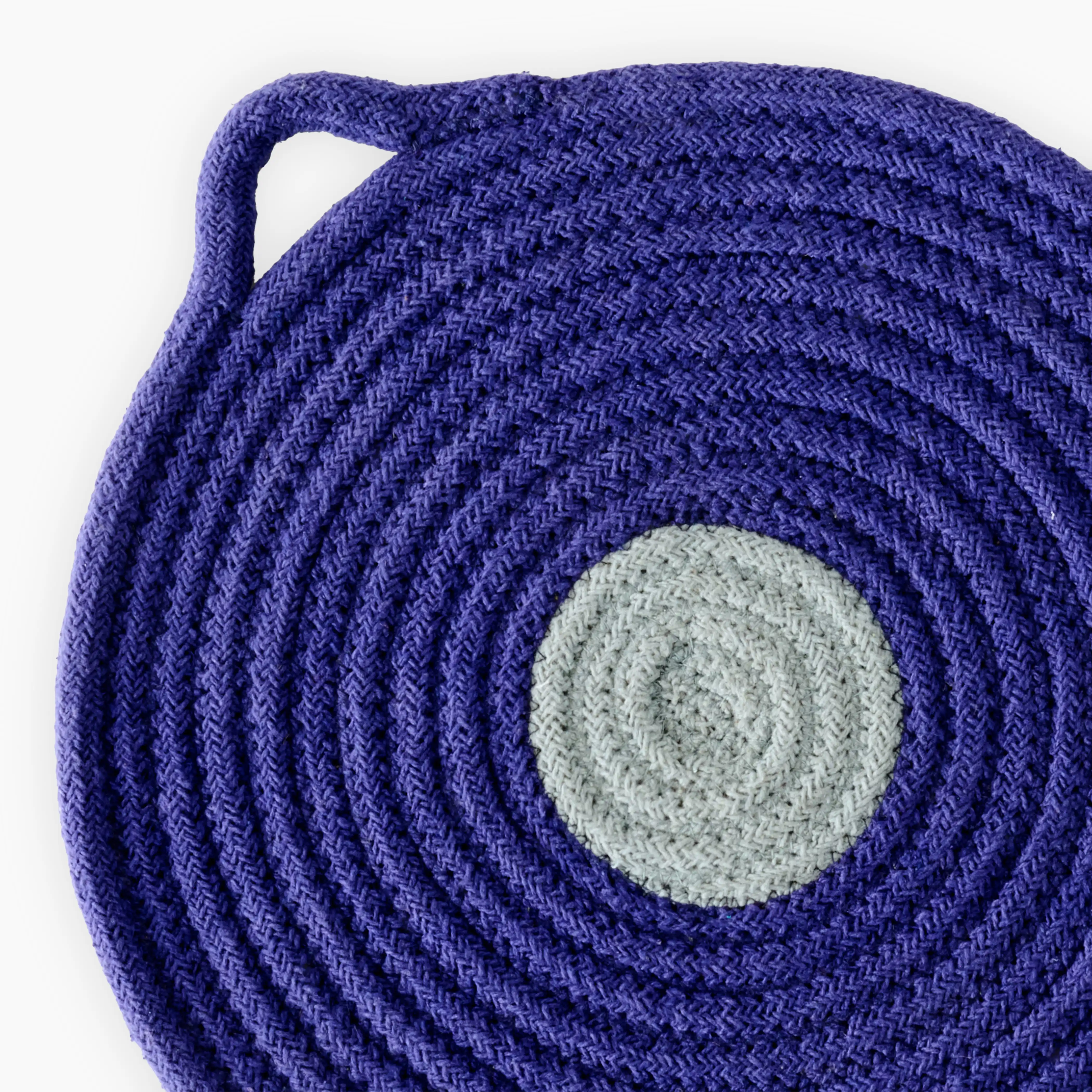 Penn Set of 4 Round Placemats | Cobalt Blue & White - Image 3