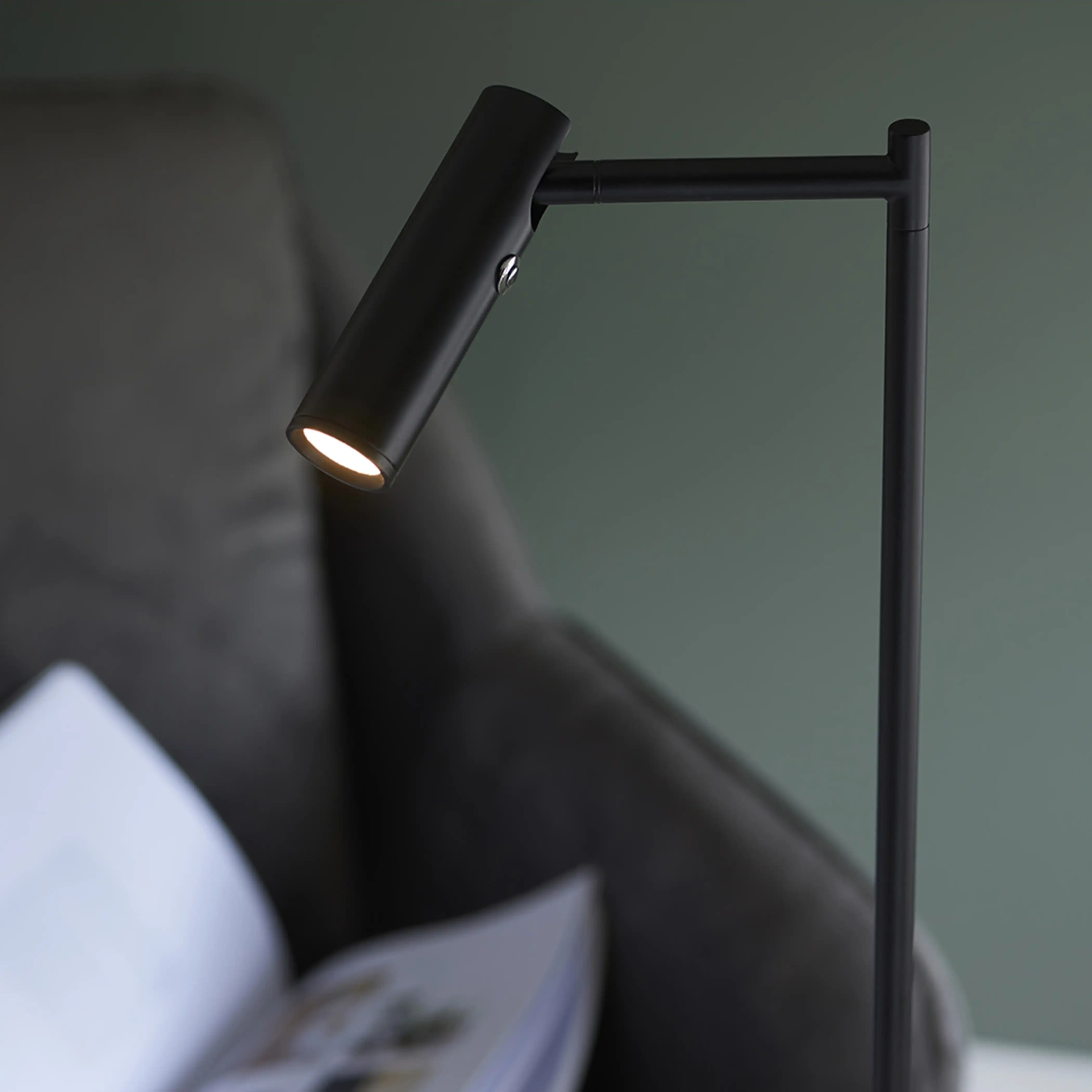 Dedicated Reader Floor Lamp | Black - Image 3