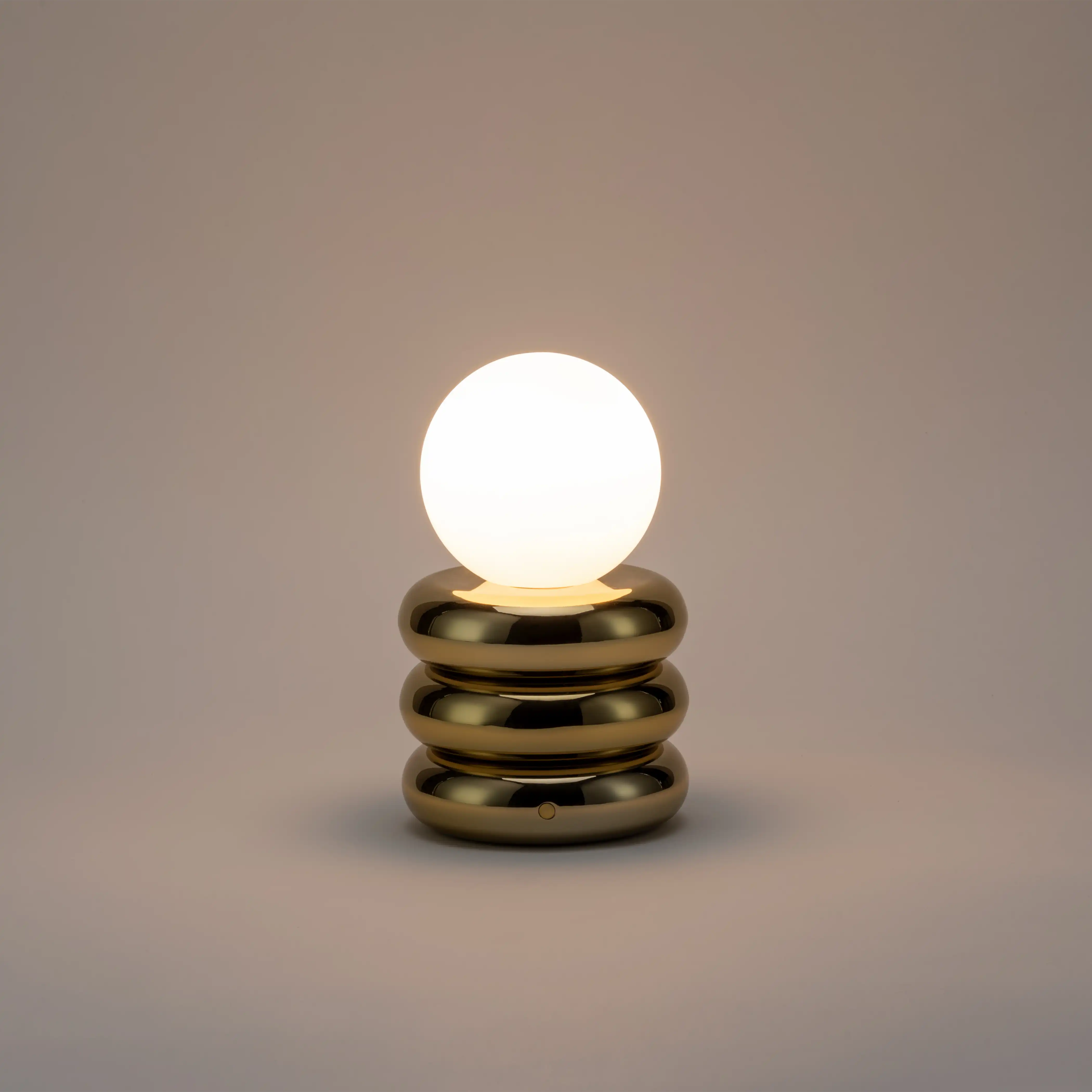 houseof Cordless Table Lamp | Brass - Image 2