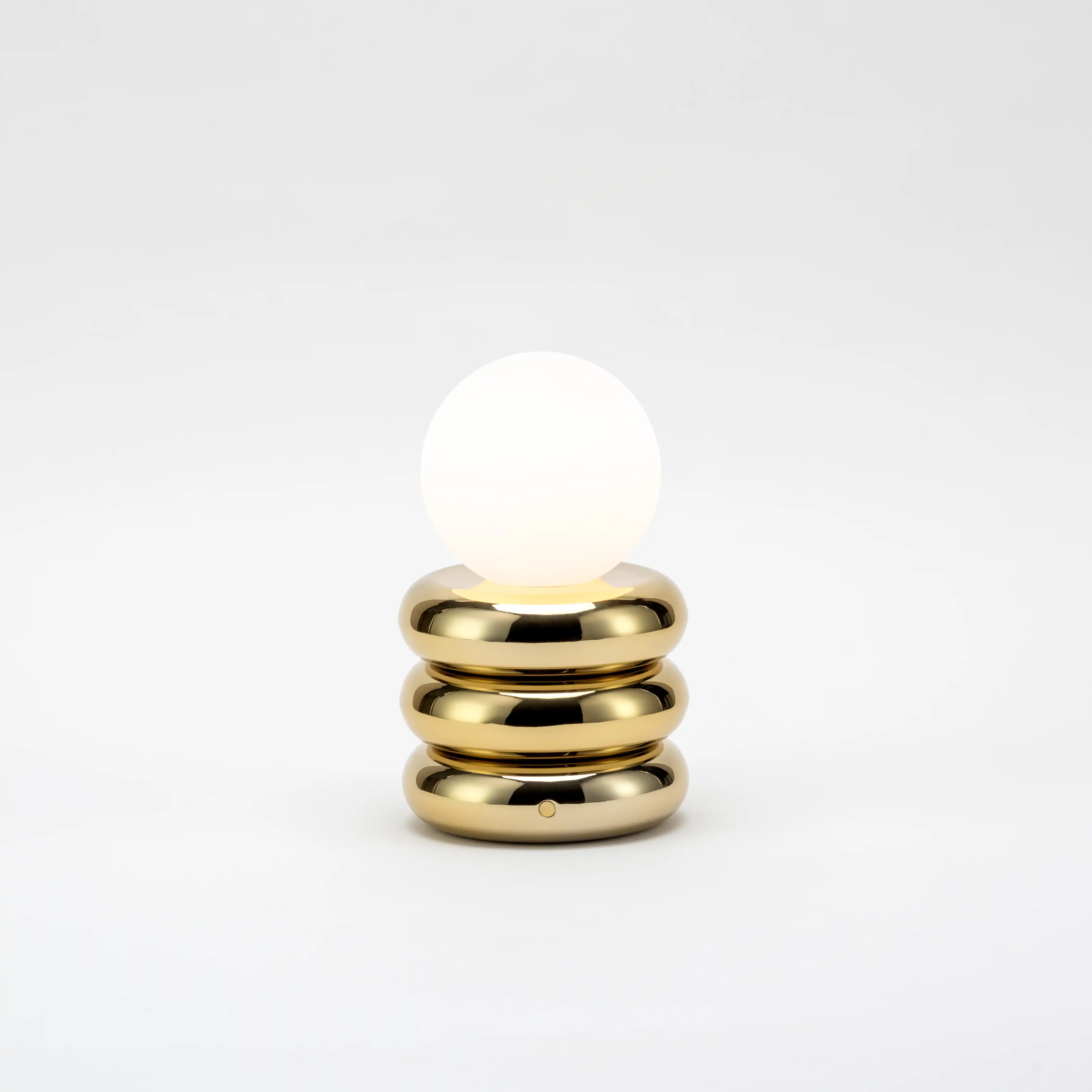 houseof Cordless Table Lamp | Brass - Image 3