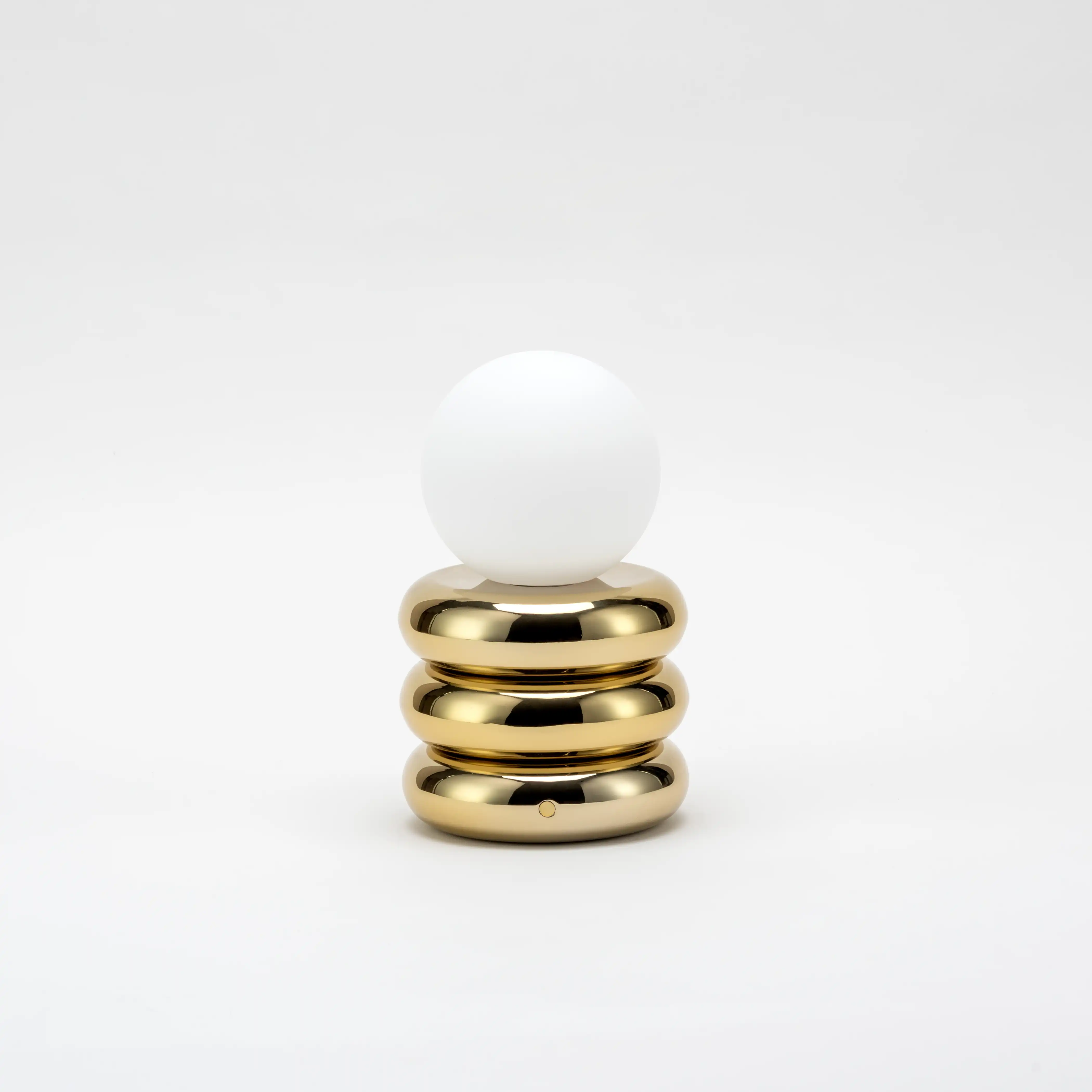 houseof Cordless Table Lamp | Brass - Image 4