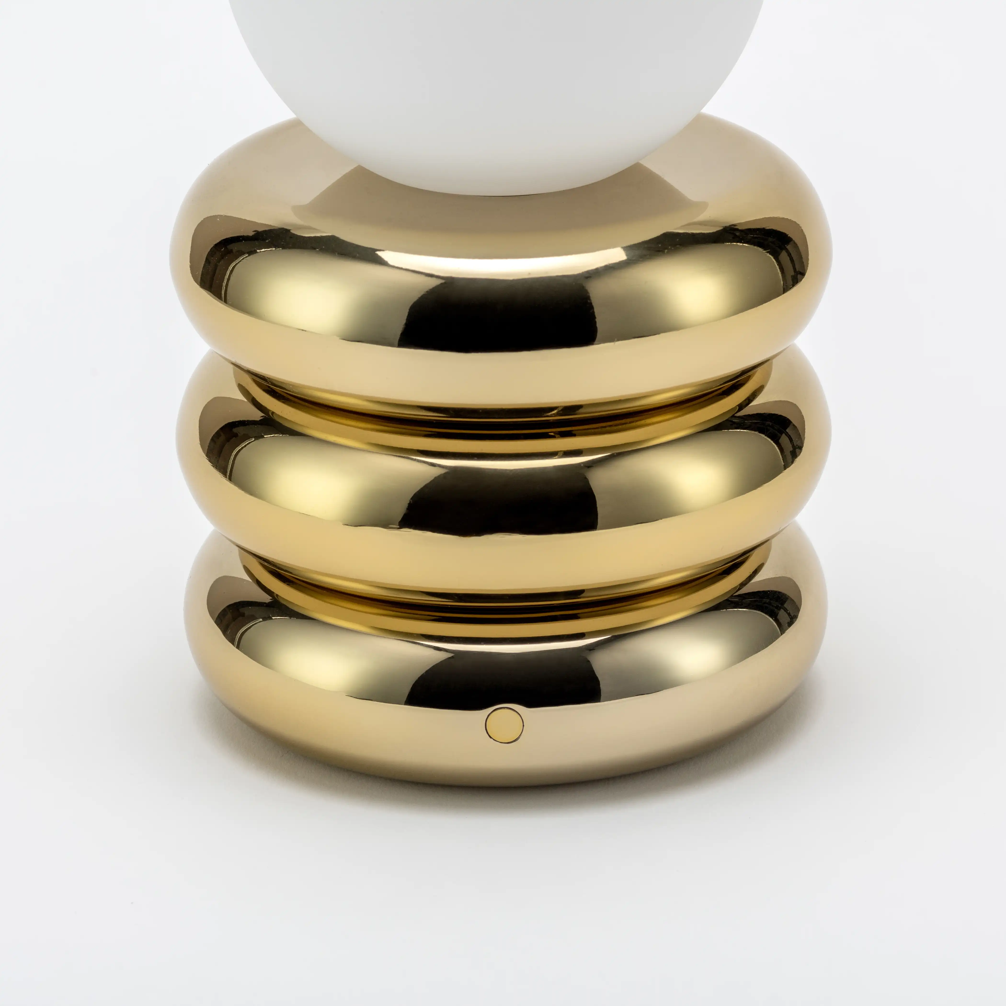 houseof Cordless Table Lamp | Brass - Image 6
