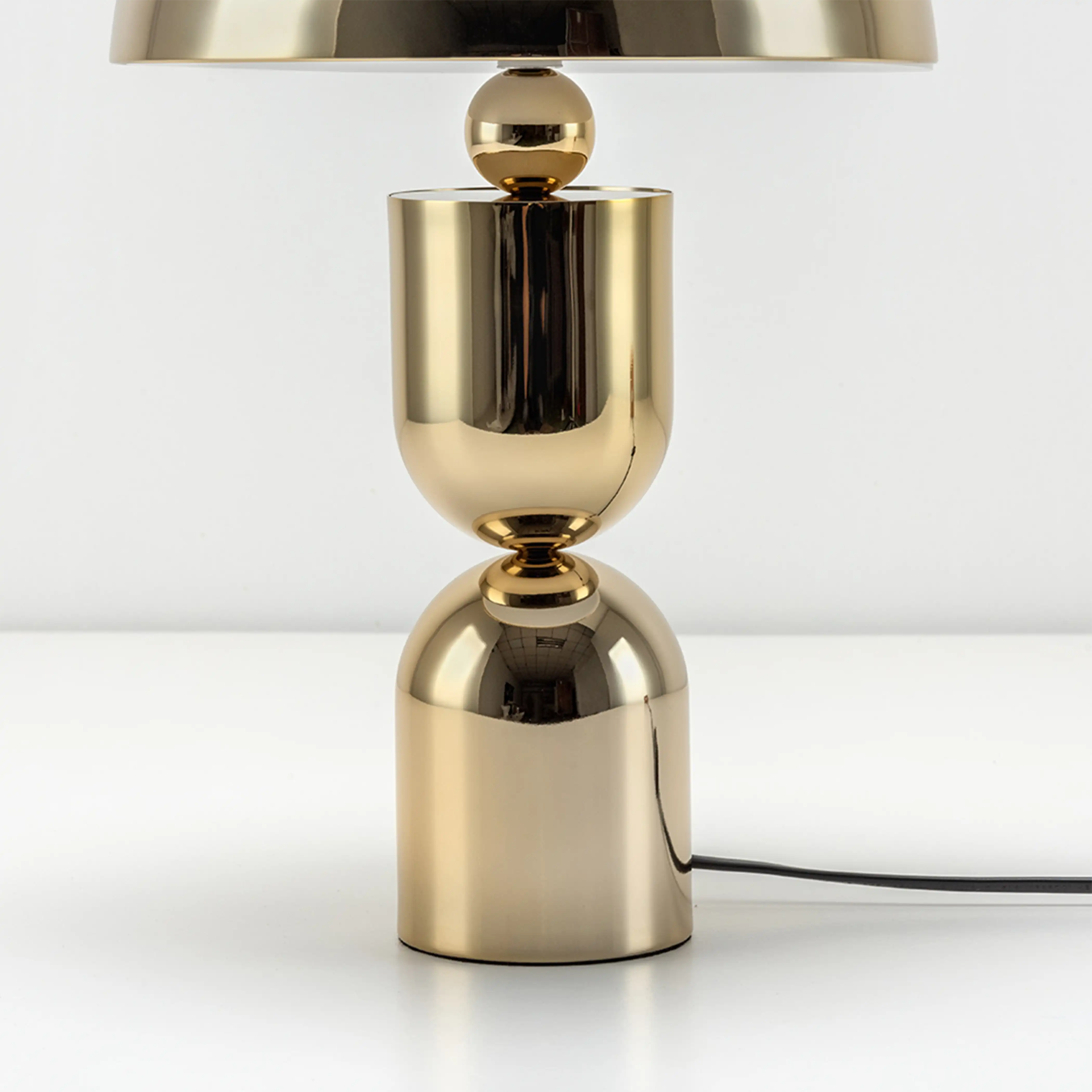 houseof Mushroom Table Lamp | Brass - Image 4