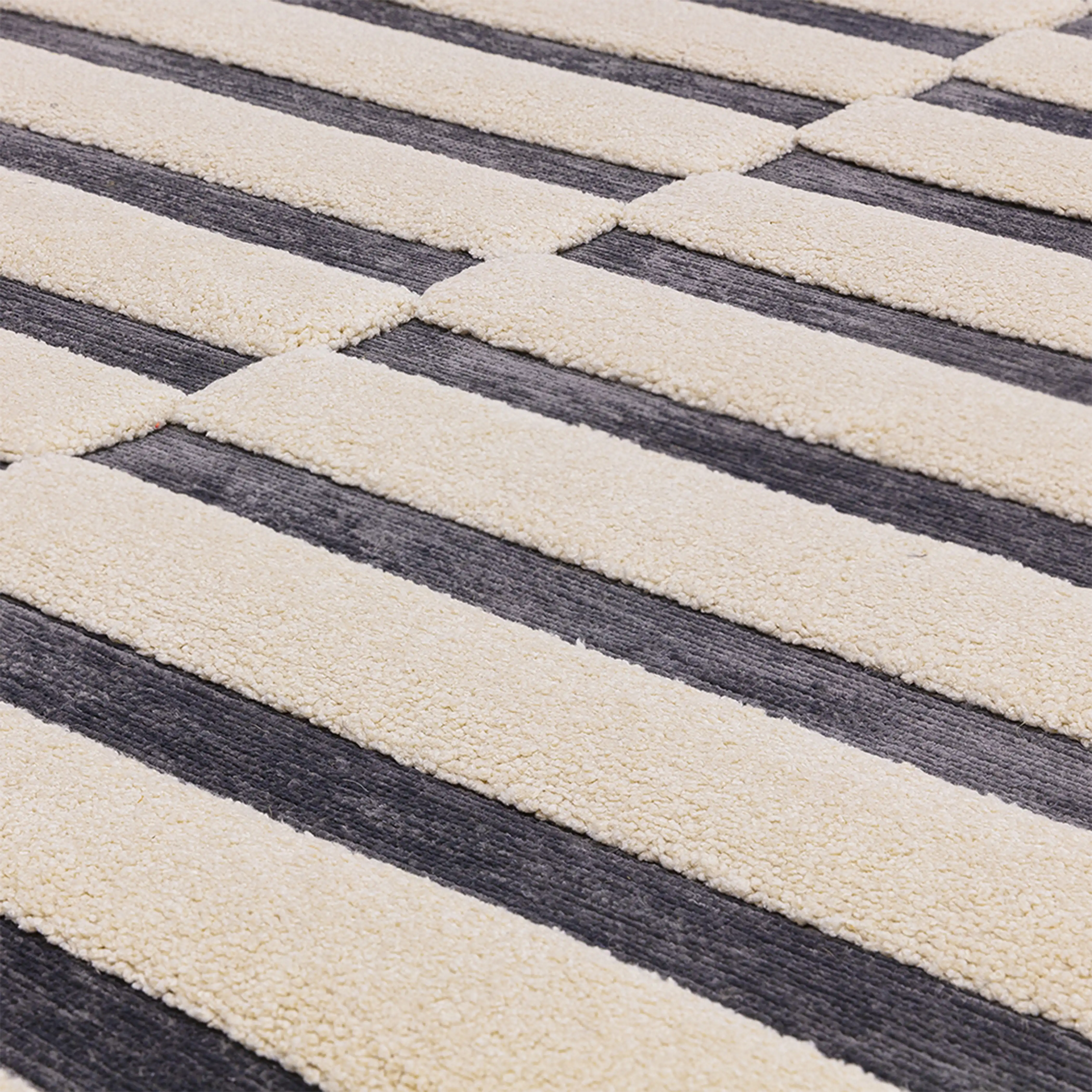 Landon Rug | Charcoal & Ivory - Image 2