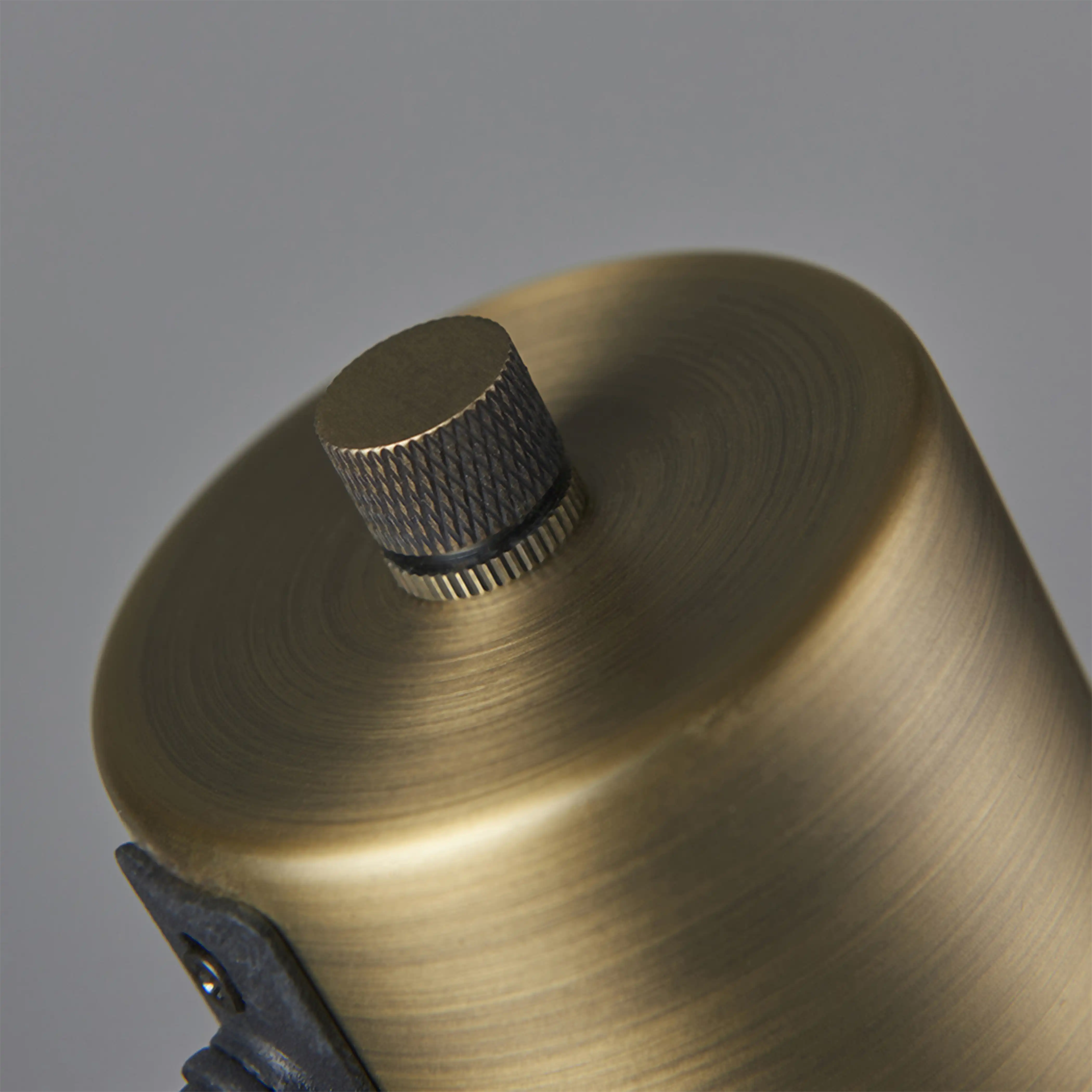 Mayfield Desk Lamp | Brass - Image 4