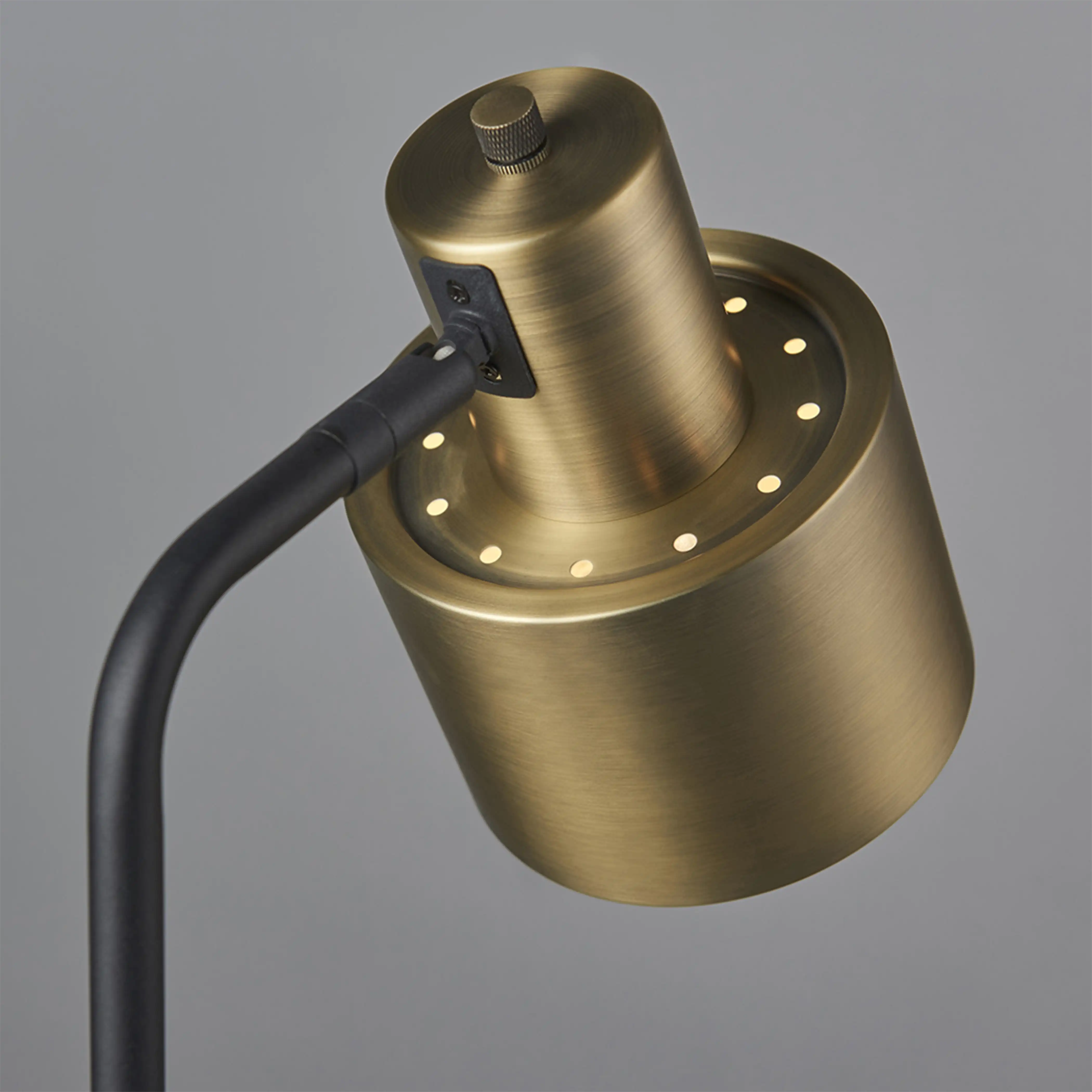 Mayfield Desk Lamp | Brass - Image 5