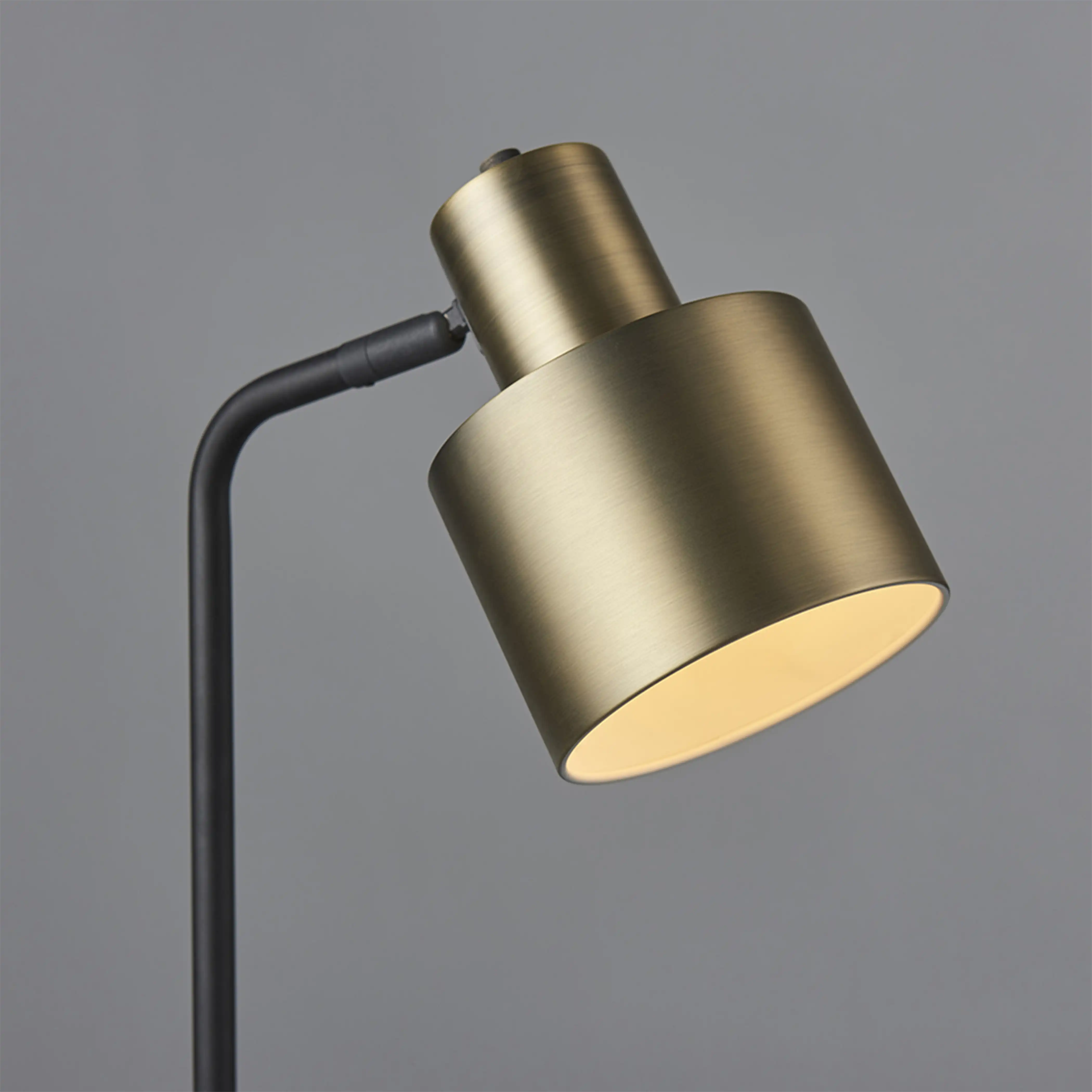 Mayfield Desk Lamp | Brass - Image 6