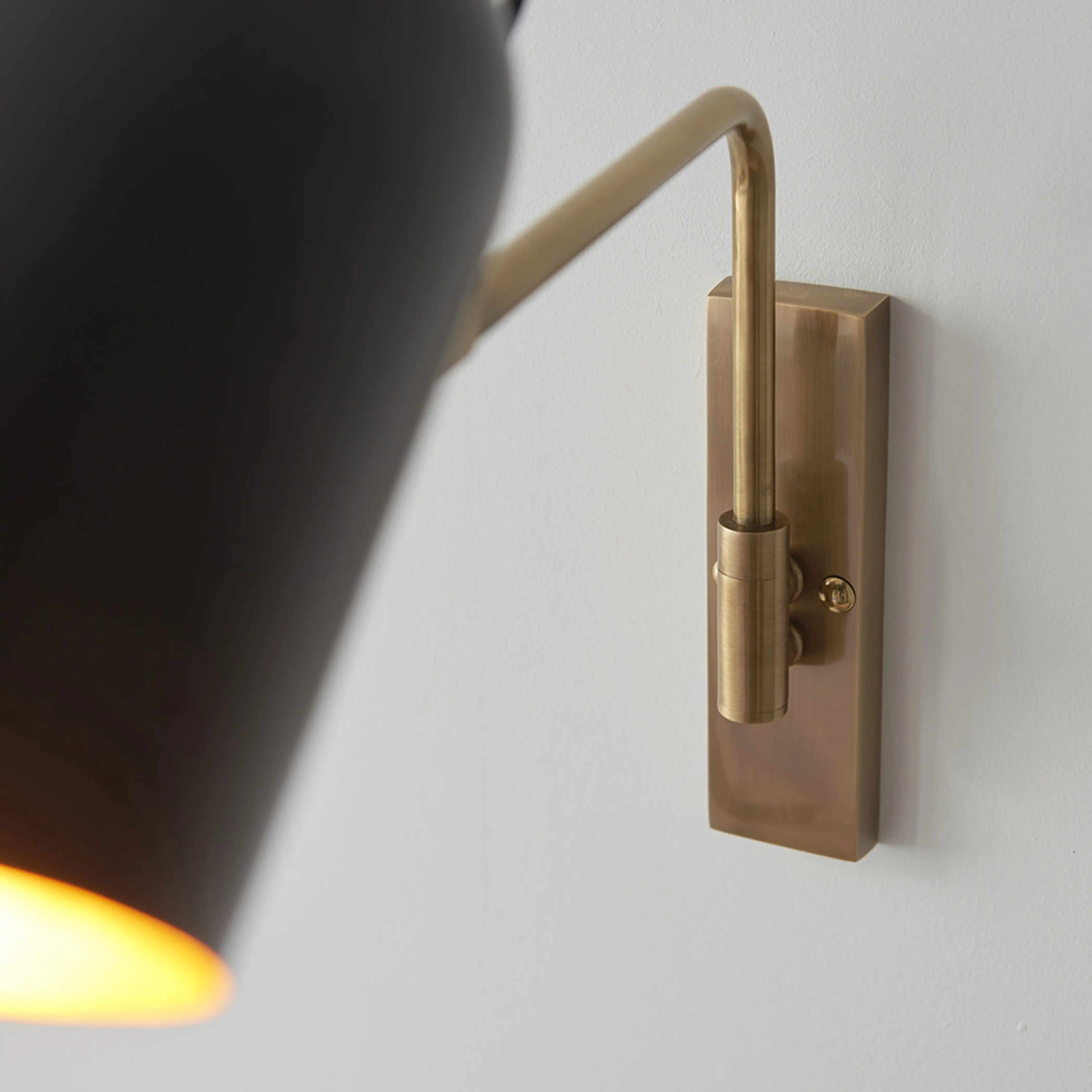 Navren Wall Light | Black & Vintage Brass - Image 9