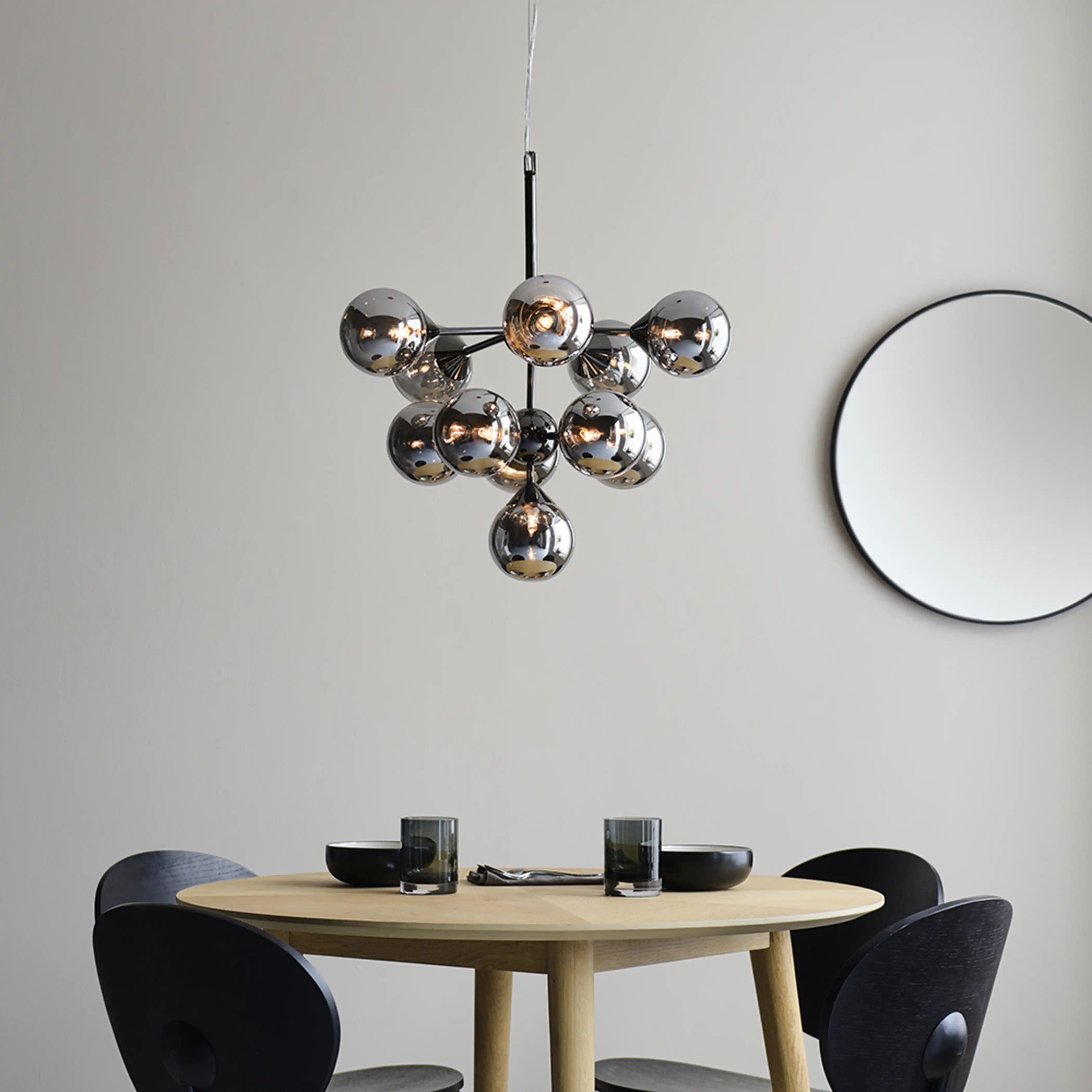 Oscar 11 Light Pendant Light | Black - Image 2