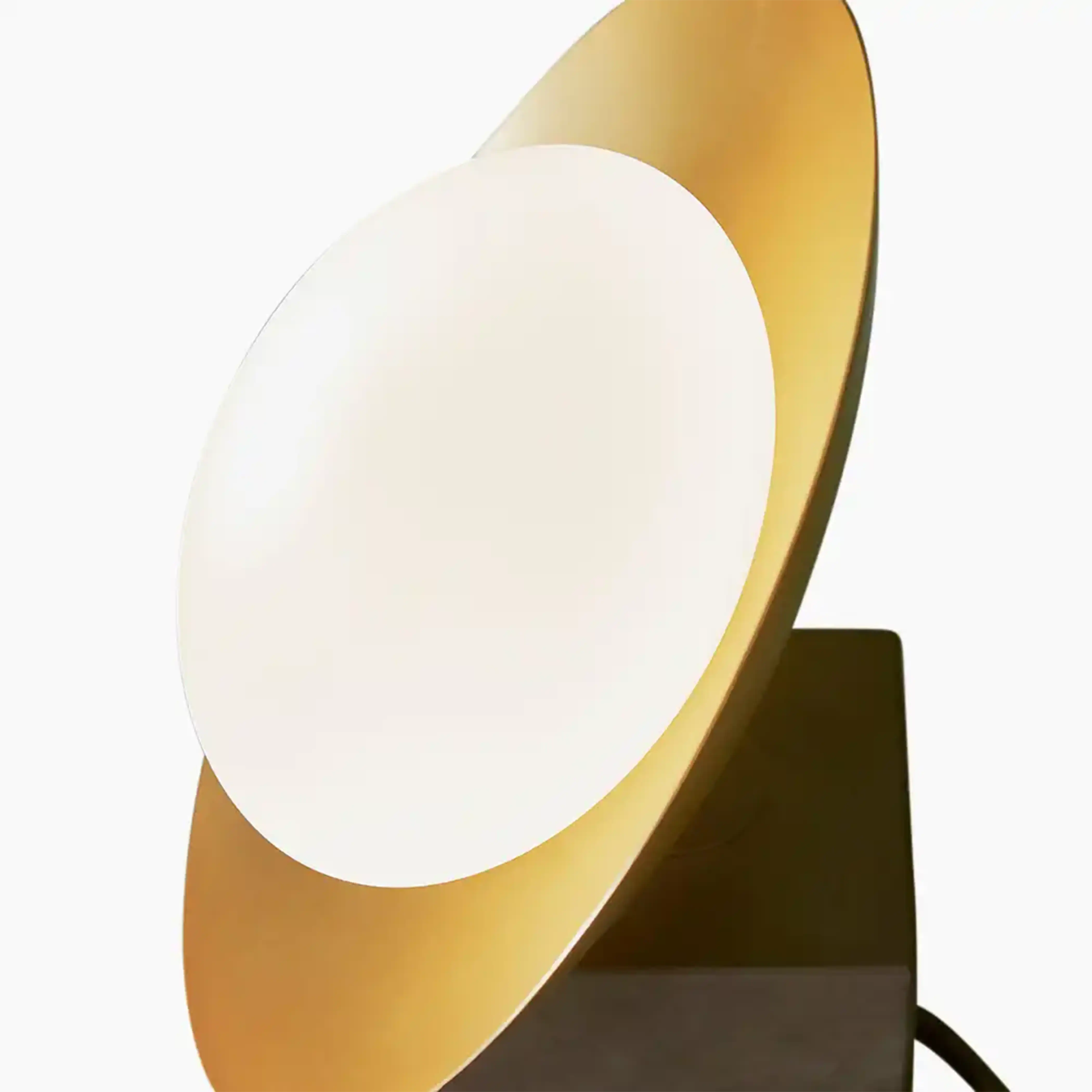 Temuka Table Lamp | Brass & Black - Image 11